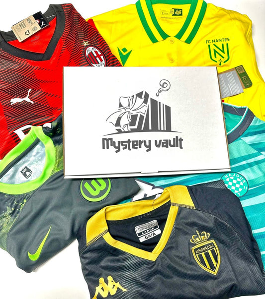 Kids Mystery Football Shirt Box